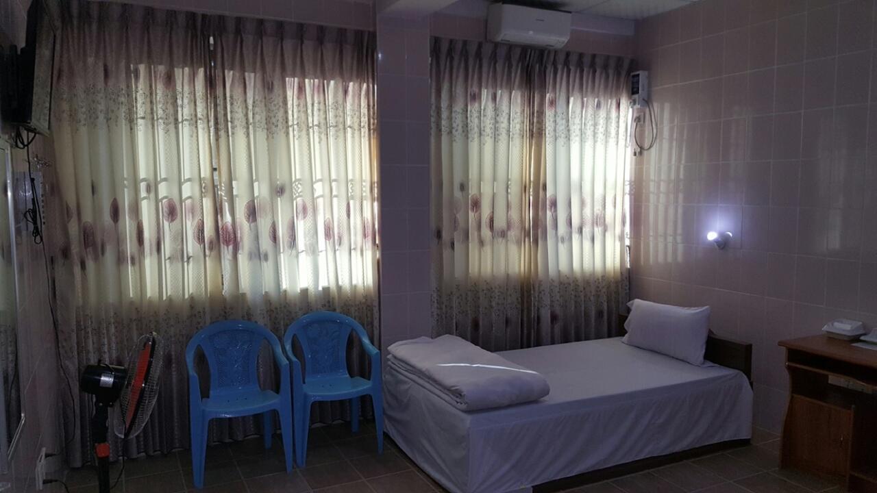 Red Dragon Hotel Хсипау Екстериор снимка