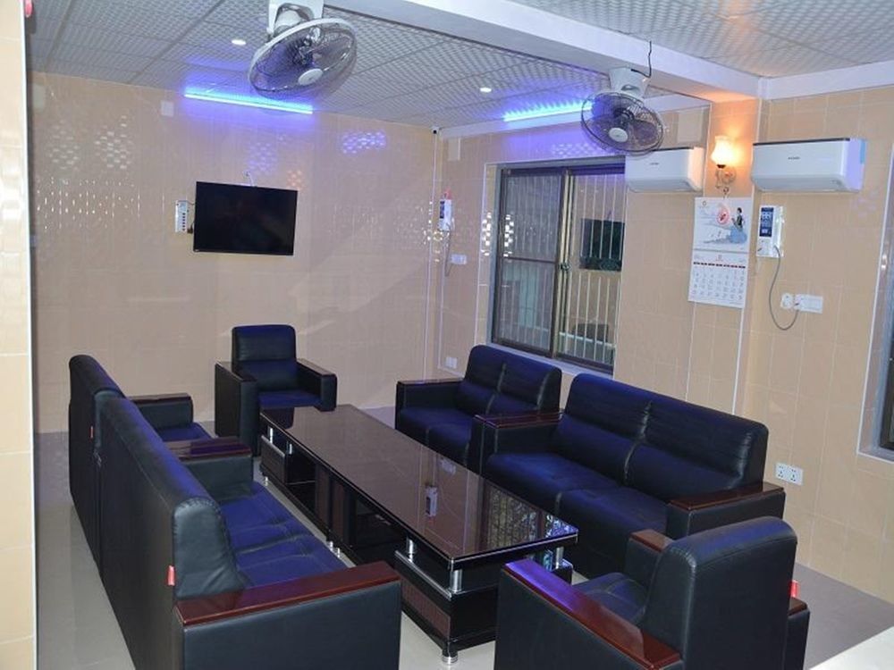 Red Dragon Hotel Хсипау Екстериор снимка