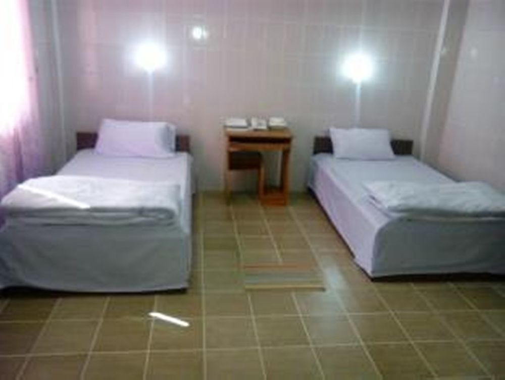 Red Dragon Hotel Хсипау Екстериор снимка